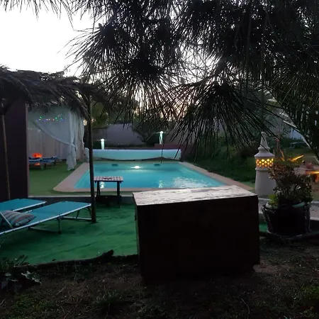 Boheme Valdareina, Piscine Chauffee, Benagil-carvoeiro * Καρβοέιρο